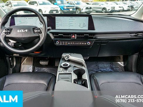 Used 2024 Kia EV6 Light image 25