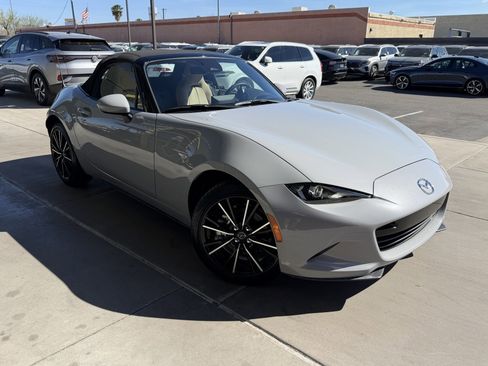 Used 2024 MAZDA MX-5 Miata Grand Touring image 6