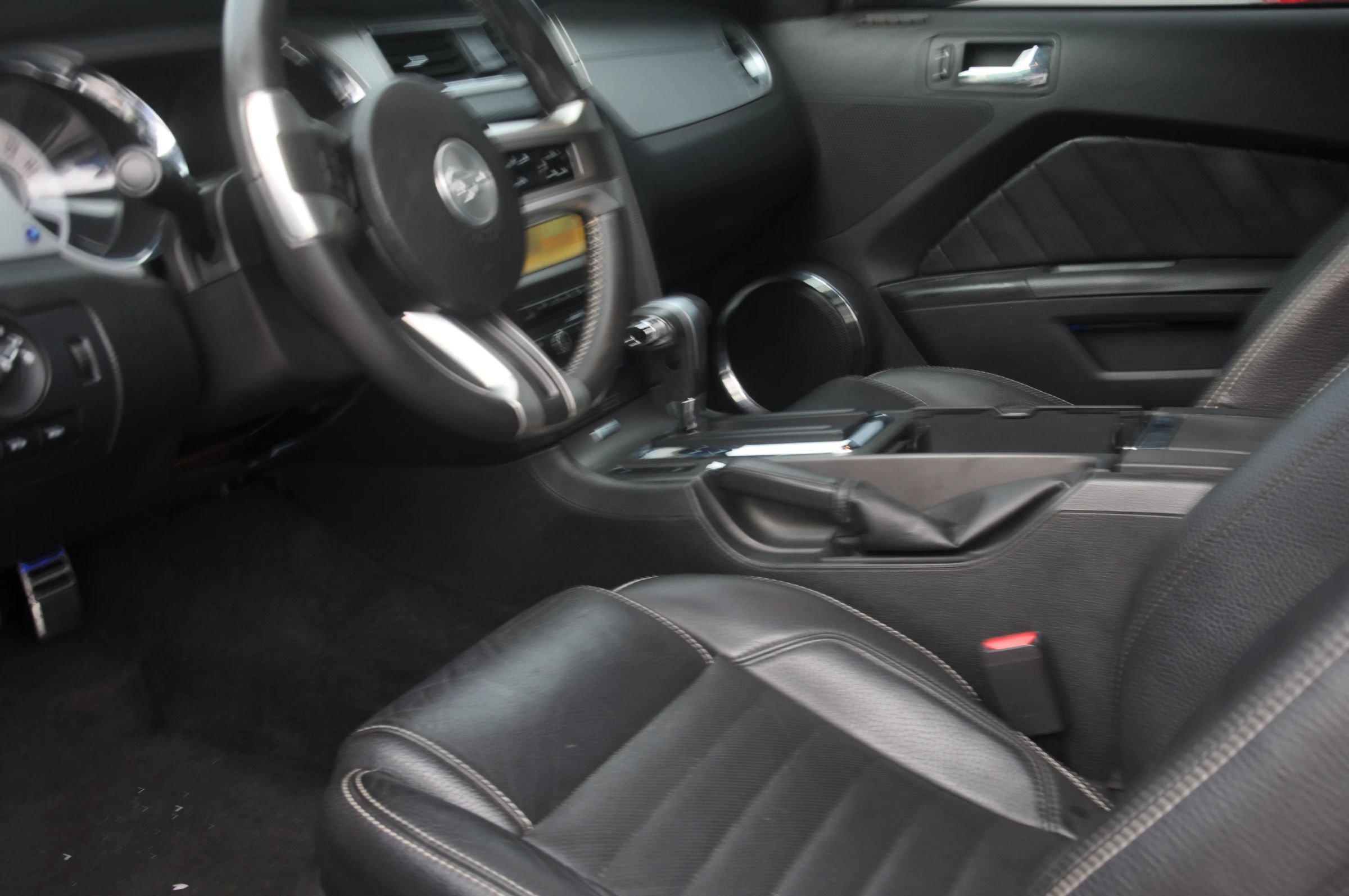 Used 2012 Ford Mustang Premium w/ Electronics Pkg RWD image 15