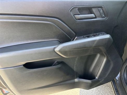 Used 2023 Chevrolet Colorado W/T image 18