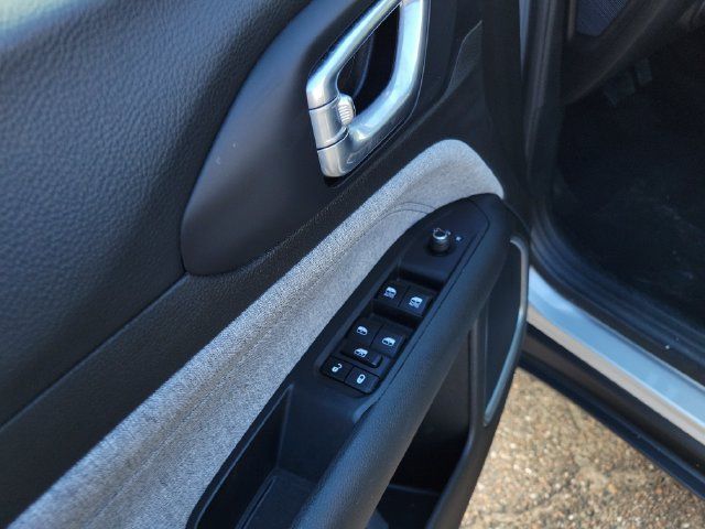 Used 2024 Jeep Compass Latitude AWD/4WD image 17