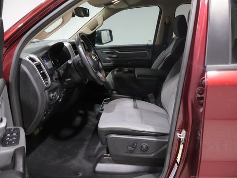 Used 2019 RAM 1500 Big Horn AWD/4WD image 11