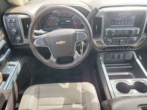 Used 2018 Chevrolet Silverado 1500 LTZ Z71 w/ LTZ Plus Package AWD/4WD image 11