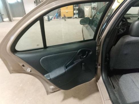 Used 2004 Chevrolet Cavalier Sedan w/ Preferred Equipment Group FWD image 25