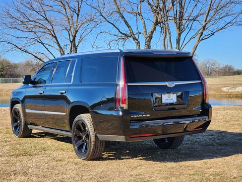 Used 2015 Cadillac Escalade ESV Platinum image 5
