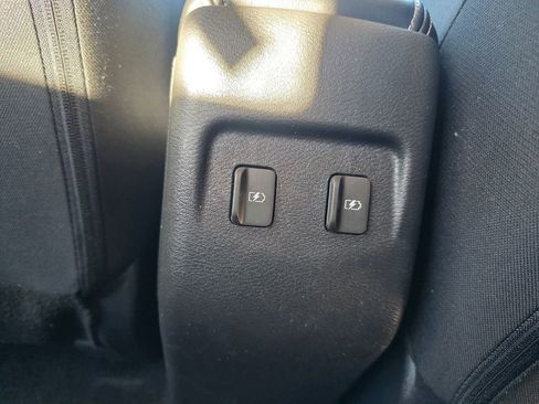 Used 2023 Nissan Kicks SV FWD image 27
