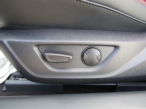 Used 2025 Ford Mustang GT Premium RWD image 23