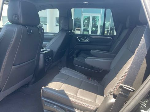 Used 2024 Chevrolet Tahoe RST w/ Luxury Package AWD/4WD image 5