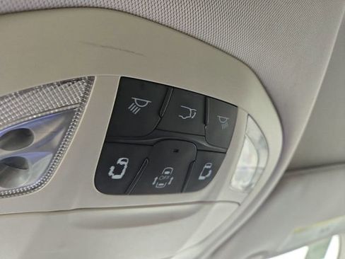 Used 2017 Chrysler Pacifica Touring-L Plus w/ Advanced Safetytec Group image 24