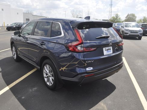 Used 2025 Honda CR-V EX image 5