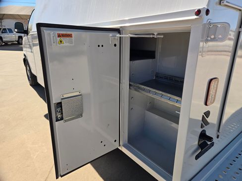 New 2025 Chevrolet Express 3500 w/ Power Convenience Package image 24