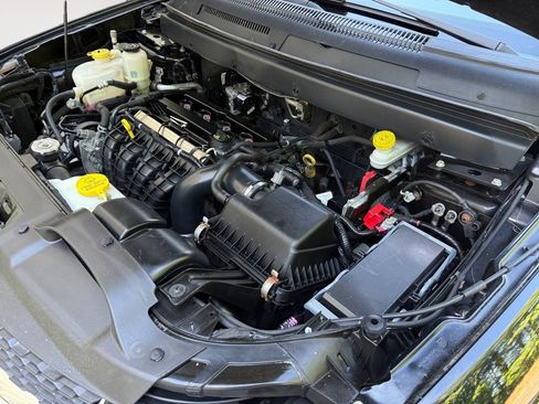 Used 2019 Dodge Journey SE FWD image 26