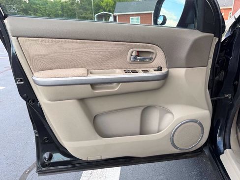 Used 2012 Suzuki Grand Vitara Premium AWD/4WD image 10