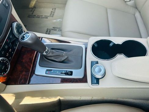 Used 2011 Mercedes-Benz C 300 4MATIC Sedan image 32