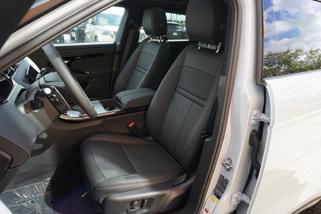 New 2026 Land Rover Range Rover Evoque S AWD/4WD image 13
