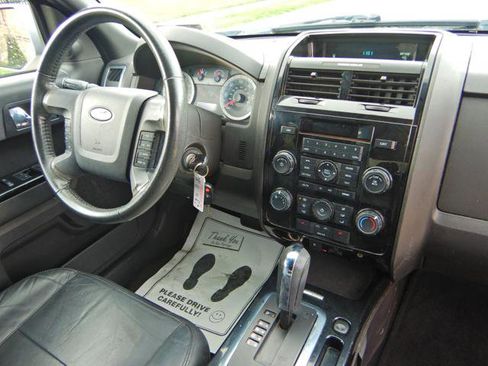 Used 2010 Ford Escape Limited image 5