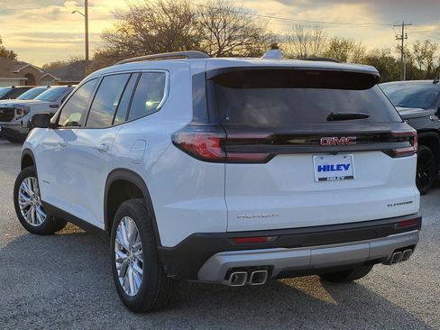 New 2026 GMC Acadia Elevation w/ Elevation Premium Package FWD image 3