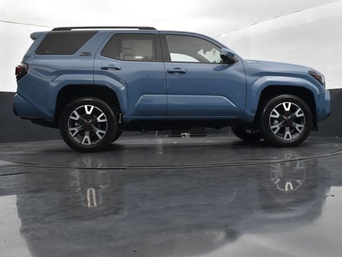 Used 2025 Toyota 4Runner TRD Sport Premium AWD/4WD image 40