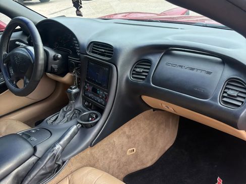 Used 2001 Chevrolet Corvette Coupe 2D w/ Preferred Equipment Group2 image 20