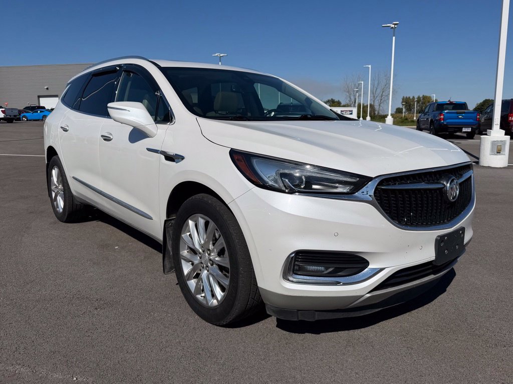 Used 2018 Buick Enclave Premium w/ Experience Buick Package AWD/4WD image 4
