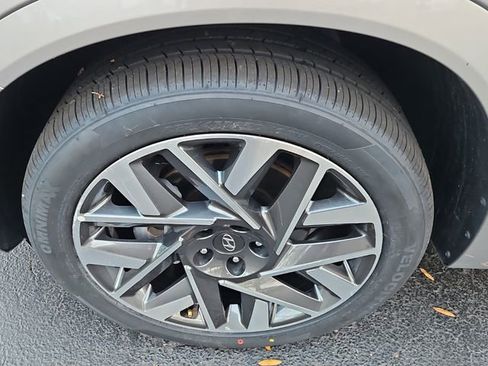 Certified 2023 Hyundai Santa Fe Calligraphy image 10