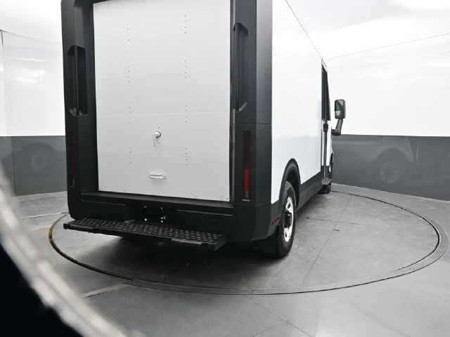 Used 2024 Chevrolet Brightdrop 400 w/ Commercial Equipment Package AWD/4WD image 7