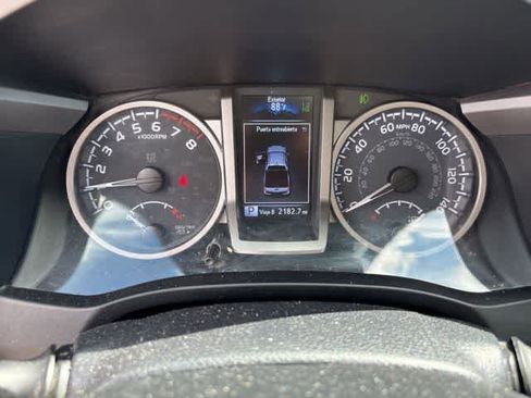 Used 2021 Toyota Tacoma SR5 RWD image 15