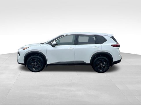 New 2026 Nissan Rogue SV FWD image 4