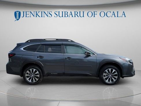 Used 2025 Subaru Outback Limited w/ Popular Package #2 AWD/4WD image 2