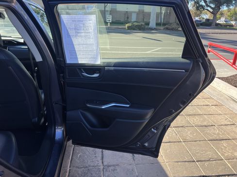 Used 2018 Honda Clarity Plug-In Hybrid image 25