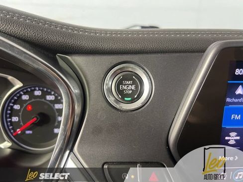 Used 2021 Chevrolet Blazer LT FWD image 24