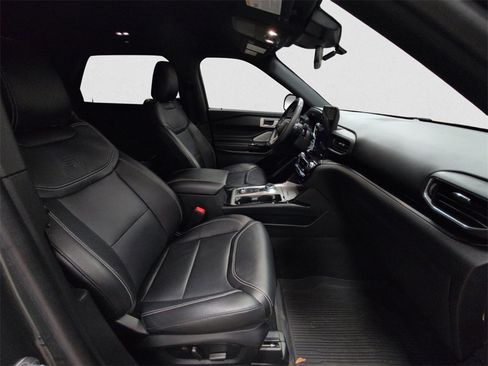 Certified 2023 Ford Explorer ST w/ Technology Package image 15
