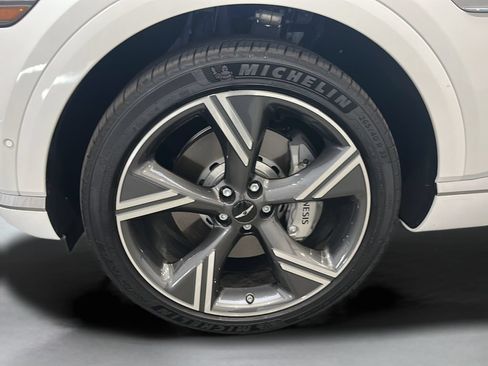 Certified 2026 Genesis GV80 3.5T Prestige AWD/4WD image 9