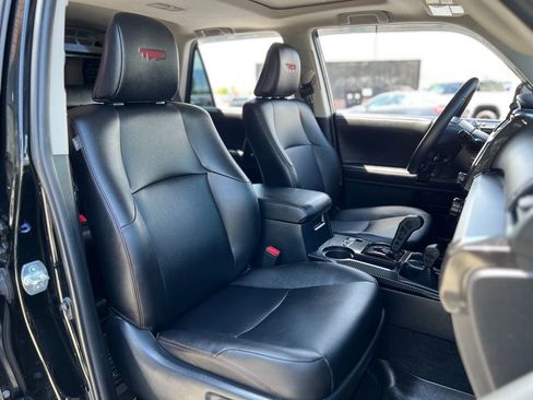 Used 2022 Toyota 4Runner TRD Off-Road Premium w/ Moonroof Package AWD/4WD image 27