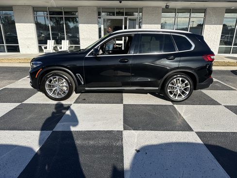 Used 2019 BMW X5 xDrive40i w/ Premium Package 2 image 1