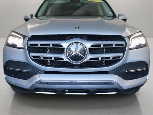 Used 2023 Mercedes-Benz GLS 450 4MATIC image 10