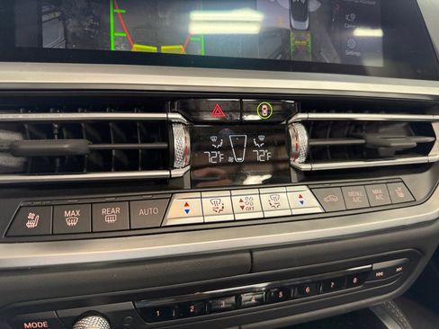 Used 2022 BMW M4 xDrive Competition w/ M Carbon Exterior Package image 18