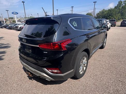 Used 2020 Hyundai Santa Fe SE AWD/4WD image 5