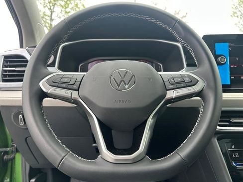 New 2026 Volkswagen Taos SEL AWD/4WD image 7