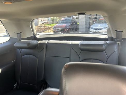 Used 2010 GMC Acadia SLT AWD/4WD image 26