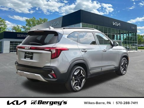 Certified 2024 Kia Seltos SX w/ SX Sunroof Package AWD/4WD image 6