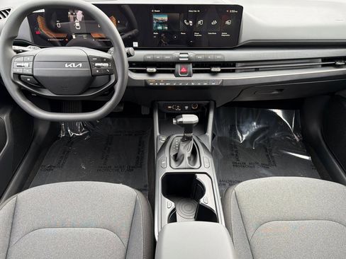 New 2026 Kia K4 LXS image 11