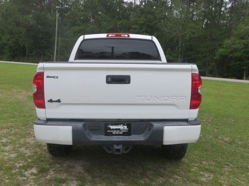 Used 2017 Toyota Tundra SR5 w/ SR5 Upgrade Package AWD/4WD image 7
