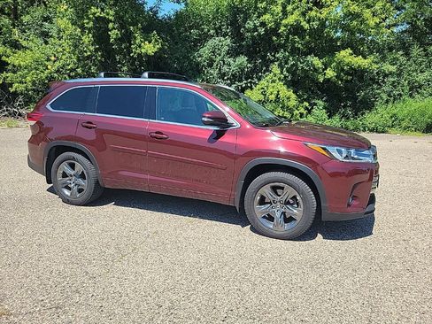 Used 2017 Toyota Highlander Limited Platinum w/ Protection Package #3 AWD/4WD image 10