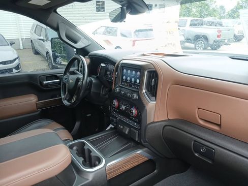 Used 2023 Chevrolet Silverado 2500 High Country AWD/4WD image 19