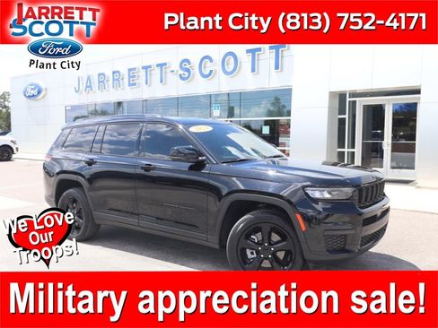 Used 2023 Jeep Grand Cherokee L Laredo RWD image 1
