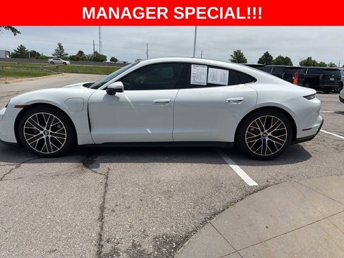 Used 2022 Porsche Taycan RWD image 6