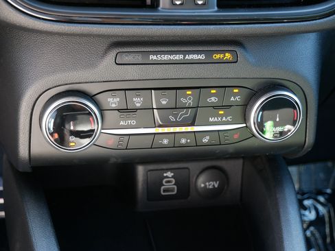 Certified 2024 Ford Escape ST-Line AWD/4WD image 23