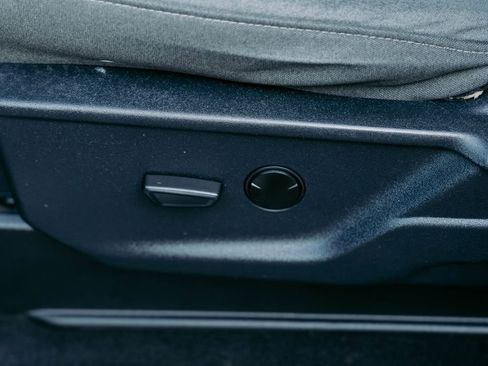 Used 2023 Ford F150 XLT w/ Trailer Tow Package image 18