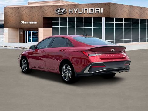 New 2025 Hyundai Elantra SEL image 6